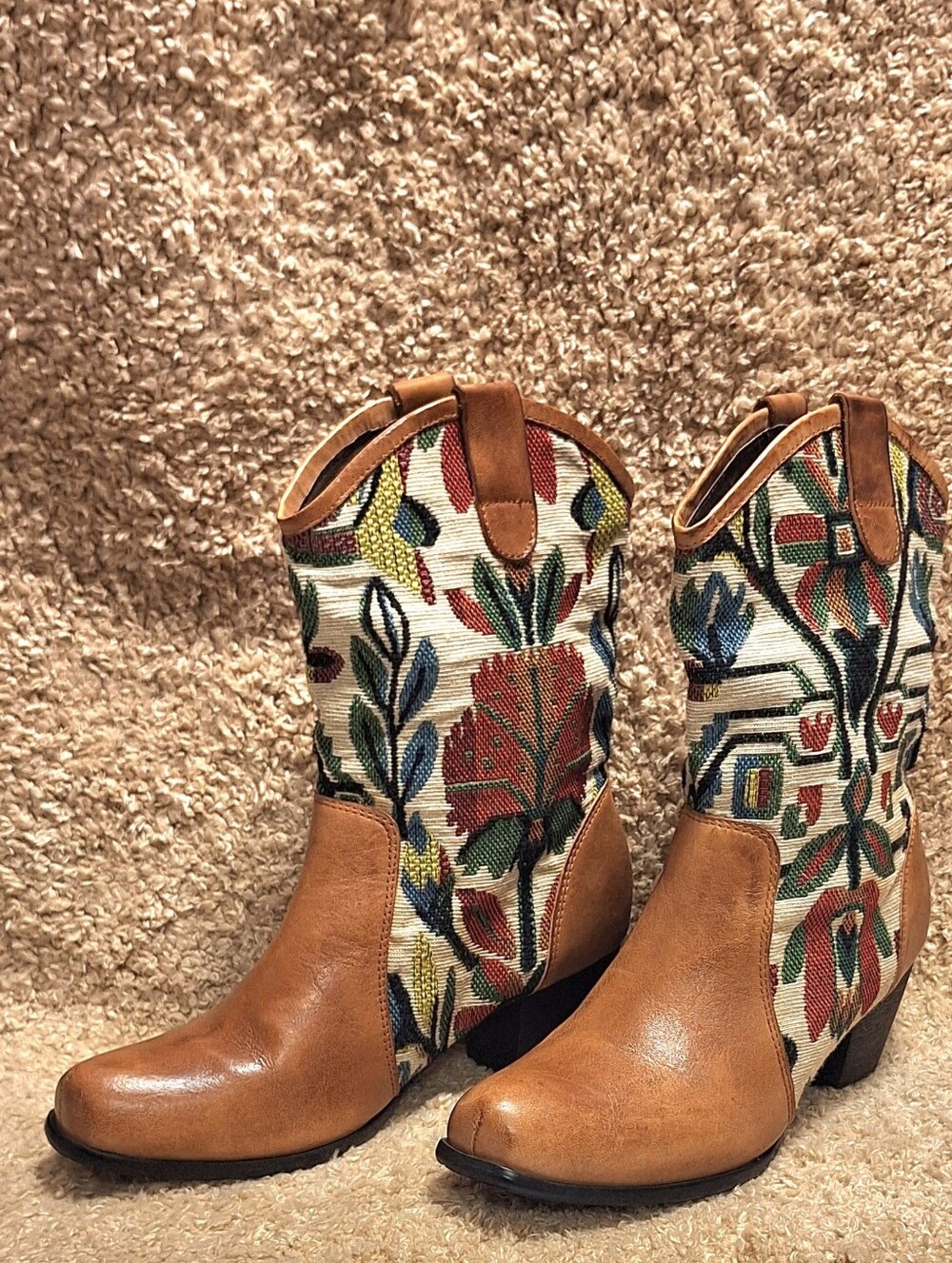 Western Ankle Boots "L'Artiste" Embroidered Floral Leather By Spring Step.